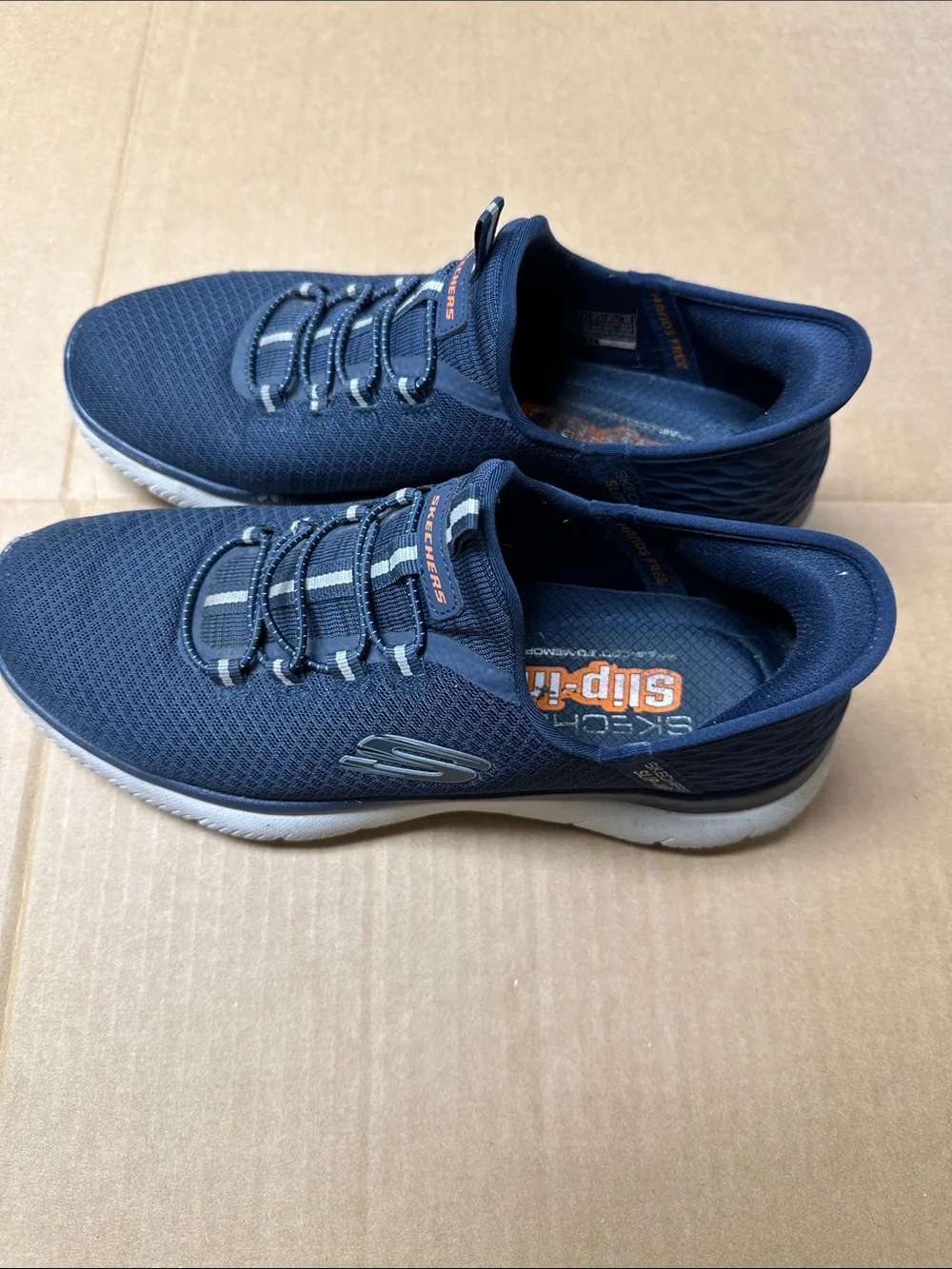 ##850, Men's 8.5, Skechers Slip-On Athletic Sneakers